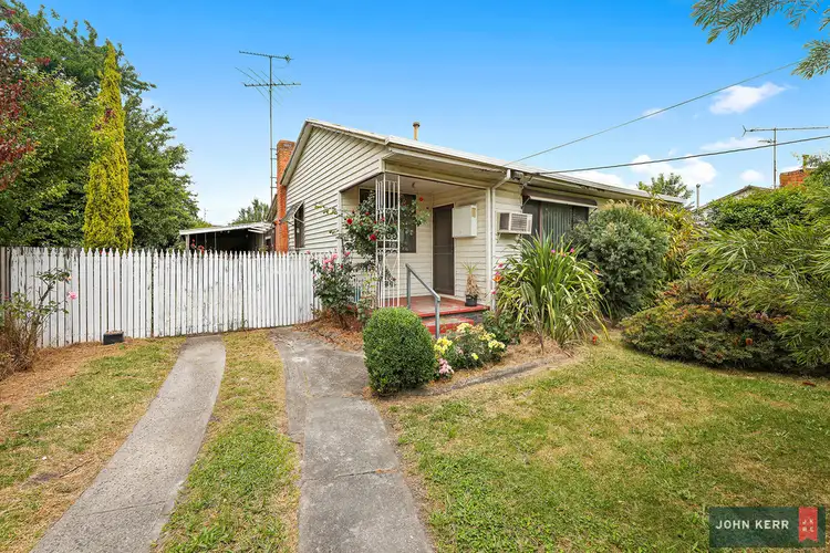 25 Parer Avenue, Moe VIC 3825