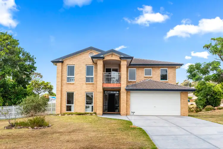 18 Middle Street, Caves Beach NSW 2281