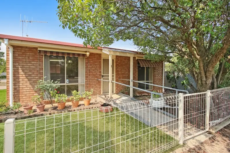 Main view of Homely unit listing, 1/21 Crofton Street, Benalla VIC 3672
