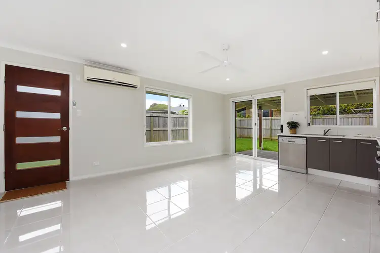 1/9 Sairs Street, Glass House Mountains QLD 4518