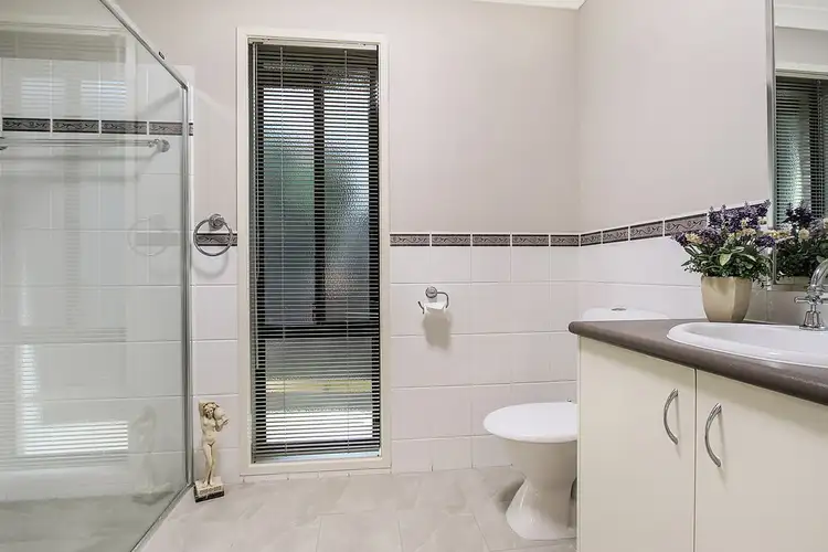 Seventh view of Homely house listing, 4 Sladen Court, Wodonga VIC 3690