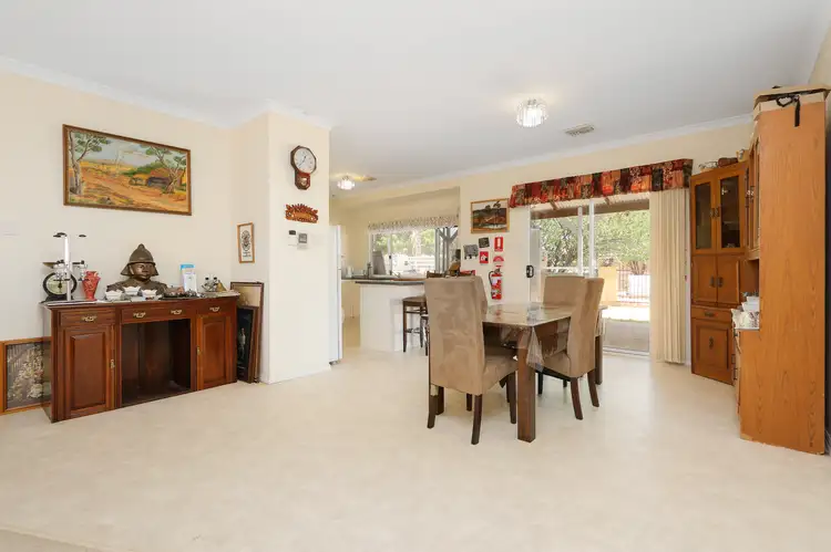 10 Burlong Rd, Northam WA 6401