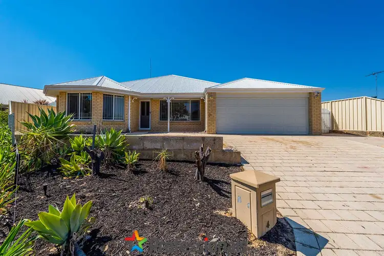 4 Dyer Lane, Lakelands WA 6180