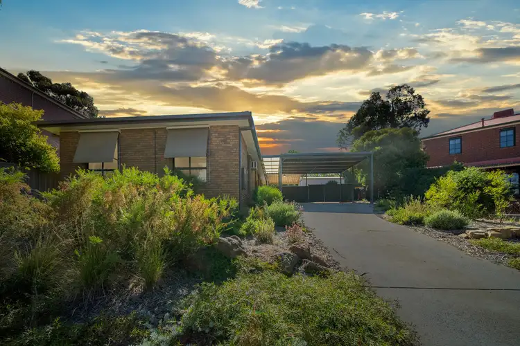 Second view of Homely house listing, 3 Biggs Court, Flora Hill VIC 3550