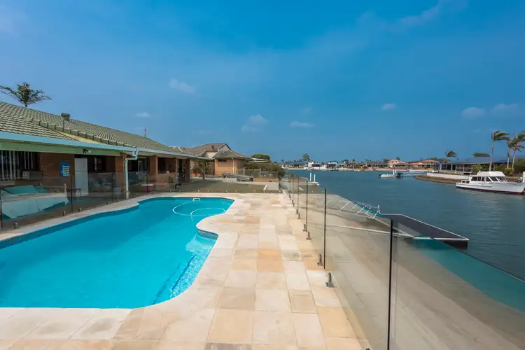 2 TECOMA PLACE, Yamba NSW 2464