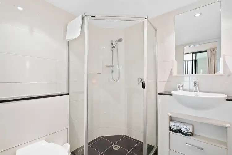 Sixth view of Homely apartment listing, 1004/120 Mary Street, Brisbane City QLD 4000