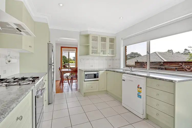 Seventh view of Homely house listing, 2 Jennifer Court, Whittlesea VIC 3757