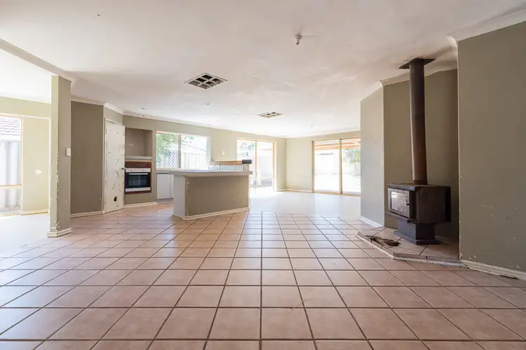 Second view of Homely house listing, 6 Stipling Gardens, Leda WA 6170