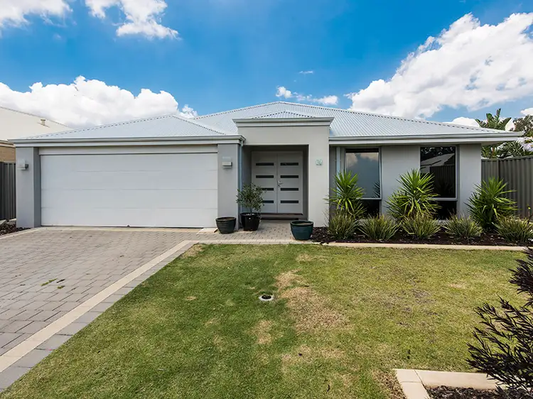 17 Battams Way, Byford WA 6122