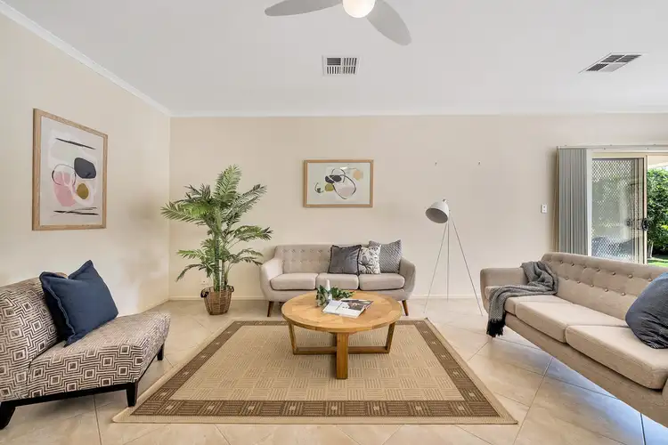15 Oliphant Avenue, Oaklands Park SA 5046