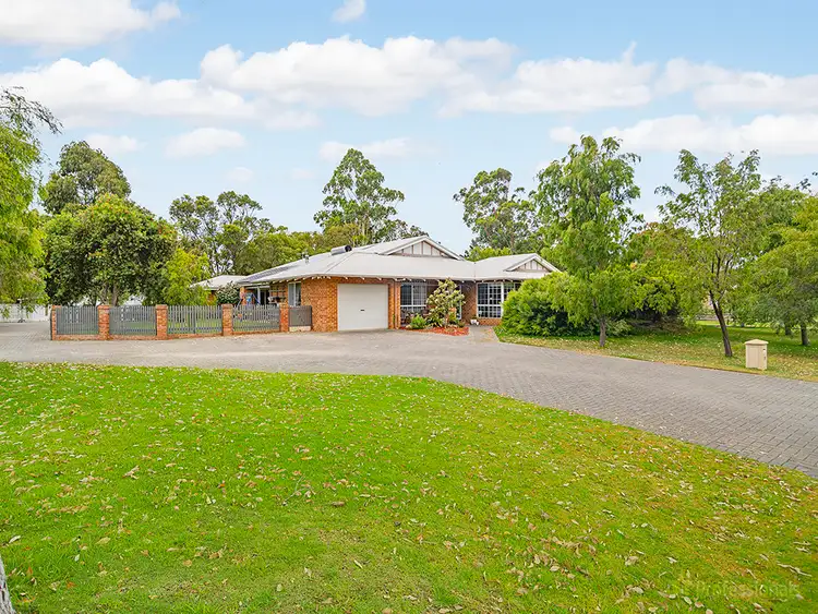 37 Kalgaritch Avenue, West Busselton WA 6280