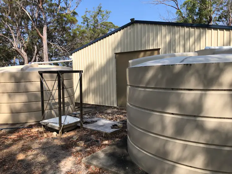 380 Bootmaker, Round Hill QLD 4677