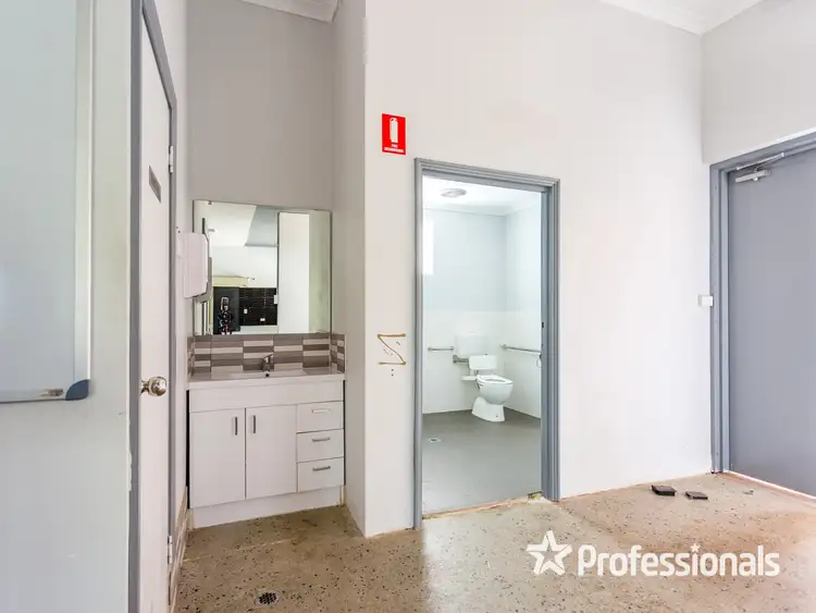 Seventh view of Homely house listing, 27 Waterwheel Rd Nth, Bedfordale WA 6112