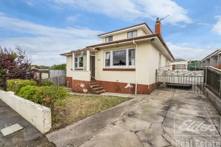 1 Walkers Avenue, Newnham TAS 7248