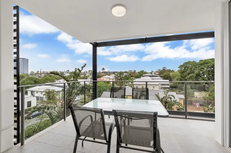 411/159 Logan Road
