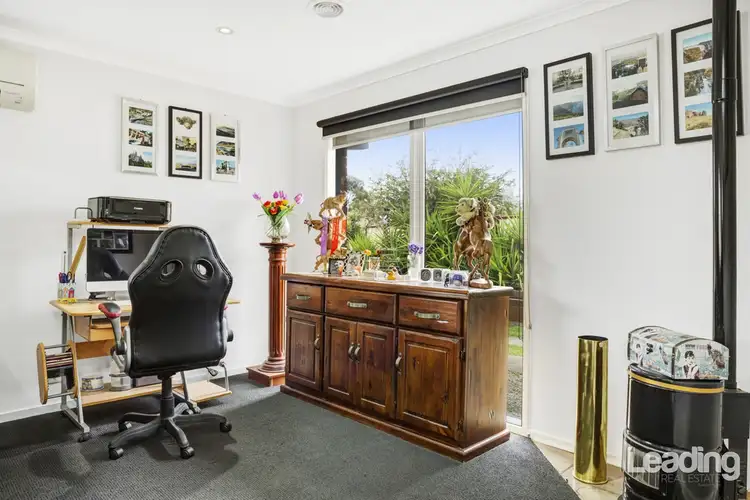 Fifth view of Homely house listing, 1 Hoylake Court, Sunbury VIC 3429