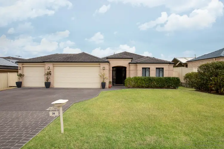 24 Drayton Crescent, Thornton NSW 2322