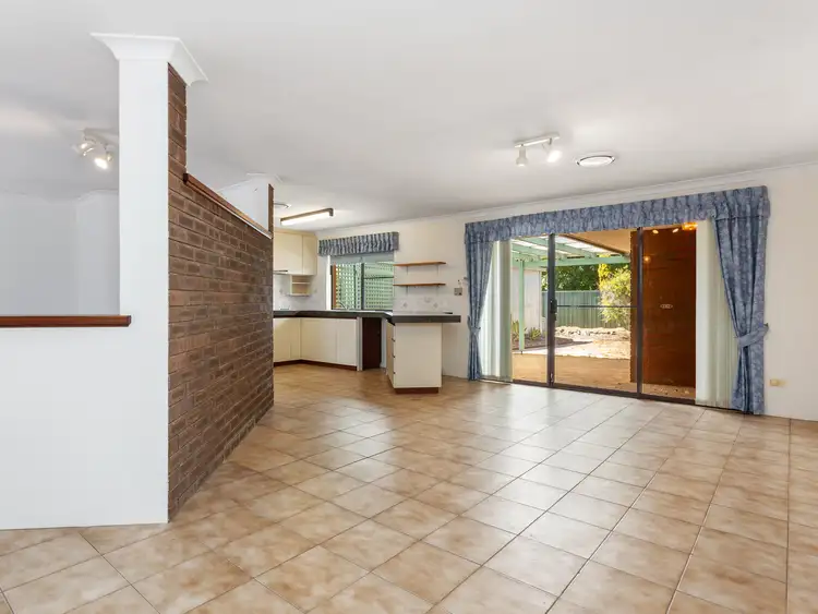 Fifth view of Homely house listing, 5 Dorigo Place, Gosnells WA 6110