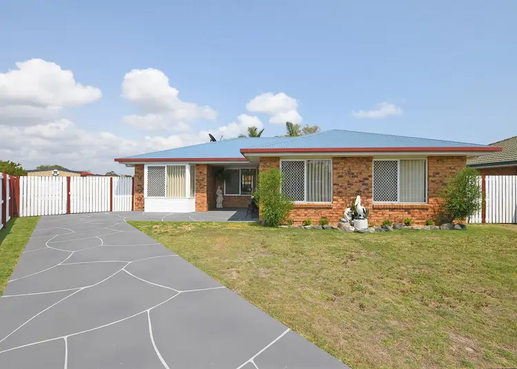 8 Marloo Court, Urangan QLD 4655