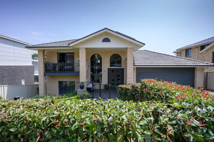8 Hayman crescent, Shell Cove NSW 2529