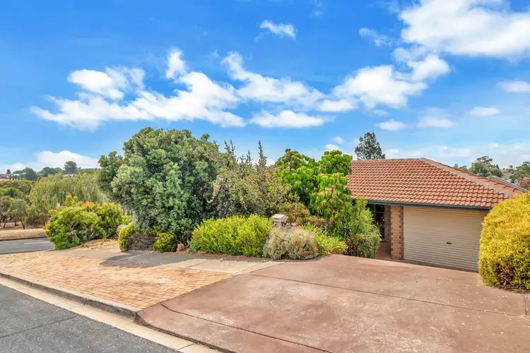 1 Alfonso Drive, Hallett Cove SA 5158