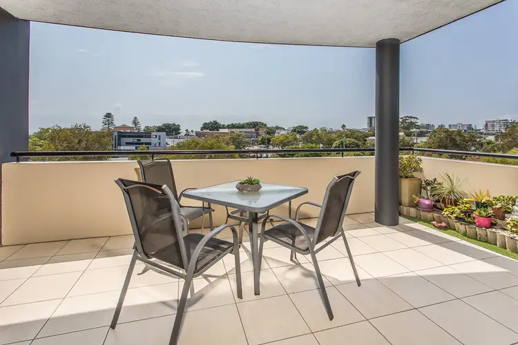 Sixth view of Homely apartment listing, 7/33 HUMPYBONG ESPLANADE, Redcliffe QLD 4020