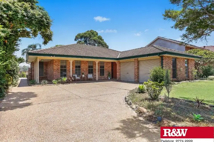 4 Ferrier Drive, Menai NSW 2234