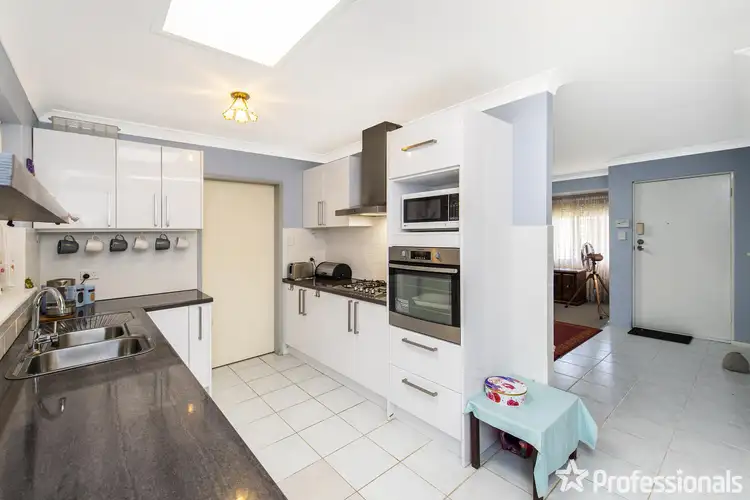 Sixth view of Homely house listing, 3 Pavo Close, Rockingham WA 6168