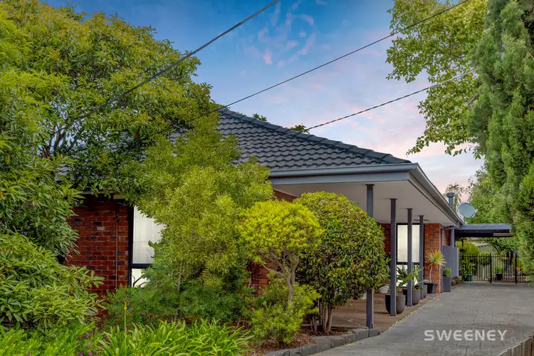 2 Gem Court, Altona Meadows VIC 3028