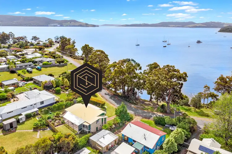 22 Esplanade, Snug TAS 7054