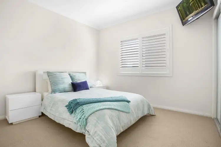 Fifth view of Homely semi-detached listing, 6 Dillon Road, Flinders NSW 2529