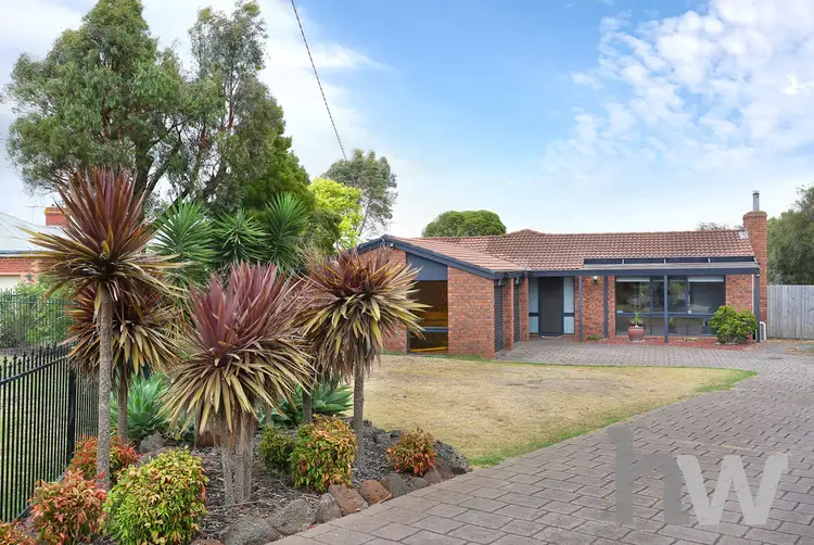 8 Raphael Court, Grovedale VIC 3216
