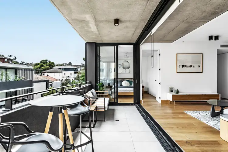 22/293 Alison Road