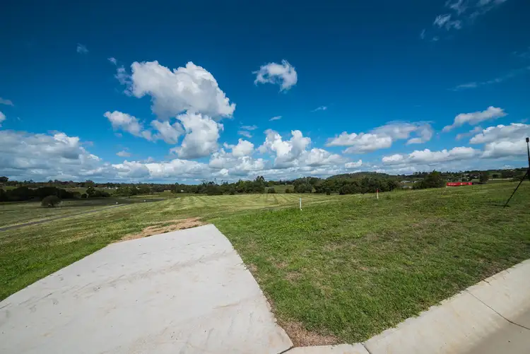 29 SADDLEBAG COURT, Chatsworth QLD 4570