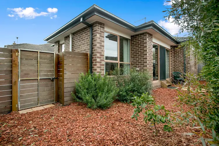 2/21 Macorna Street, Frankston South VIC 3199