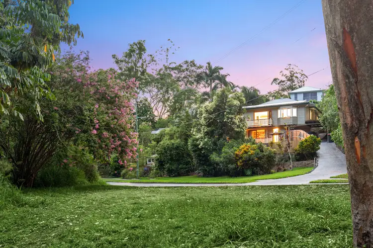 22 Barnett Road, Bardon QLD 4065