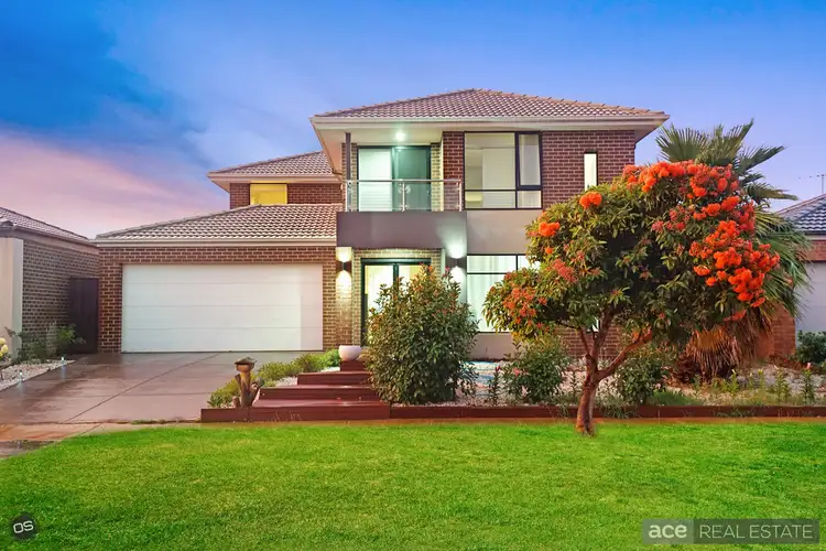 32 Dunlin Crescent, Williams Landing VIC 3027