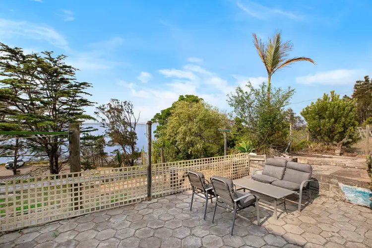 Second view of Homely house listing, 5 Northcliffe Drive, Lake Heights NSW 2502