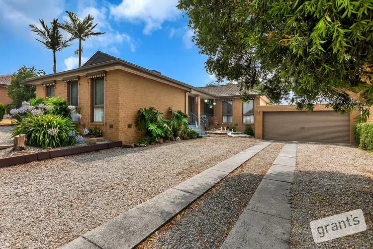 10 Matthew Flinders Avenue, Endeavour Hills VIC 3802