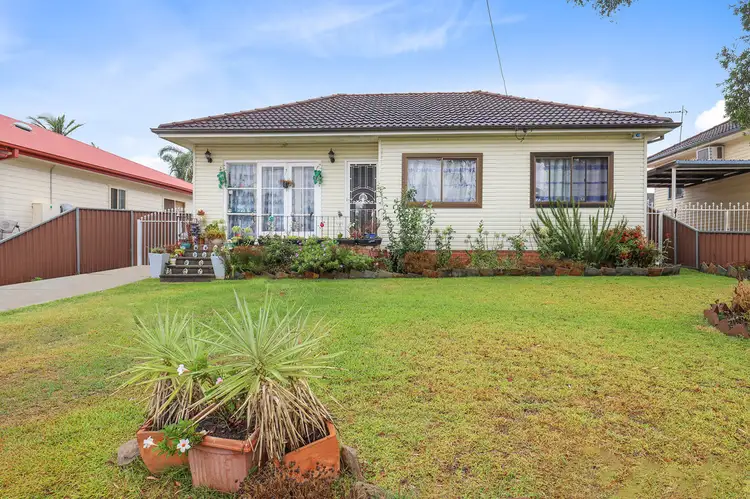 38 Waminda Avenue, Campbelltown NSW 2560