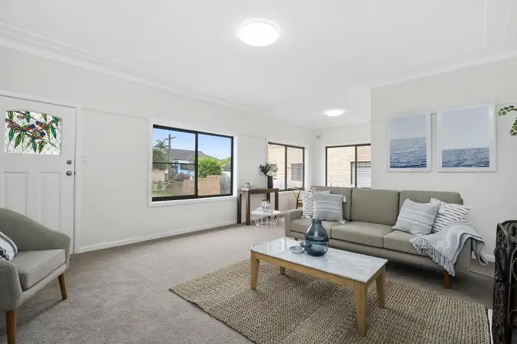 Fourth view of Homely house listing, 33 McIntosh Rd, Dee Why NSW 2099