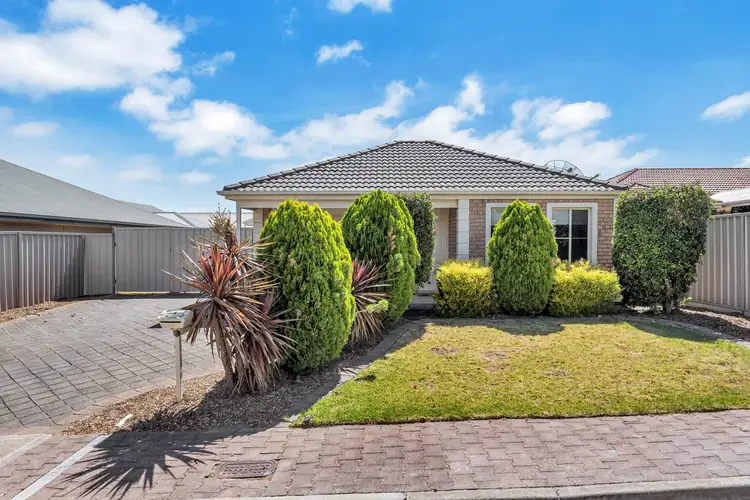 8 Autumn Court, Woodcroft SA 5162