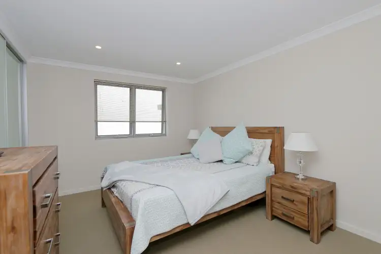 8/45 Bushby Street, Midvale WA 6056