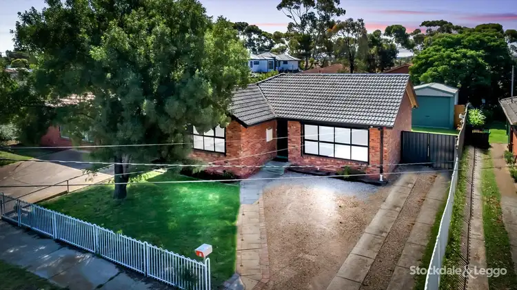 8 Kaye Crescent, Laverton VIC 3028