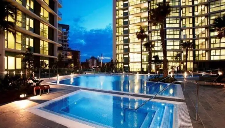 11605/8 Harbour Road, Hamilton QLD 4007