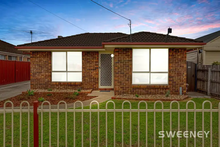 1/3 Henry Drive, Altona Meadows VIC 3028