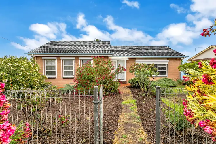 9 Pearce Street, O'sullivan Beach SA 5166