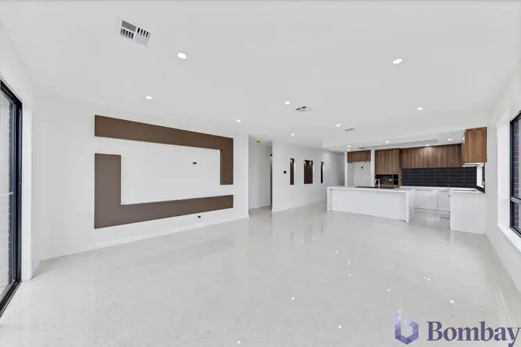 Fifth view of Homely house listing, 28 Angophora Crescent, Craigieburn VIC 3064