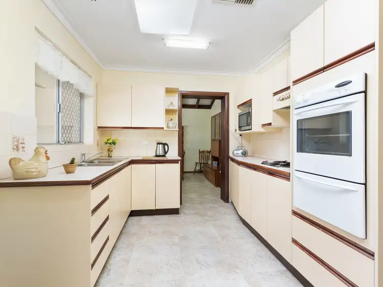 Sixth view of Homely house listing, 8 Jason Court, Kelmscott WA 6111