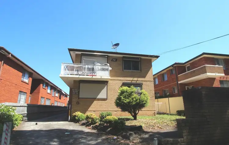 Main view of Homely unit listing, 4/70 Ninth Avenue, Campsie NSW 2194